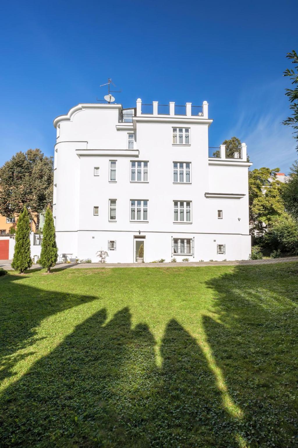 Apartments Villa Whitehouse Ostrava Exterior photo